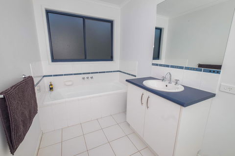 Demure Charm - Accommodation Melbourne 14