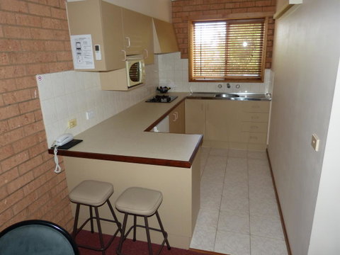 Blue Whale Motor Inn & Apartments - Accommodation Melbourne 25