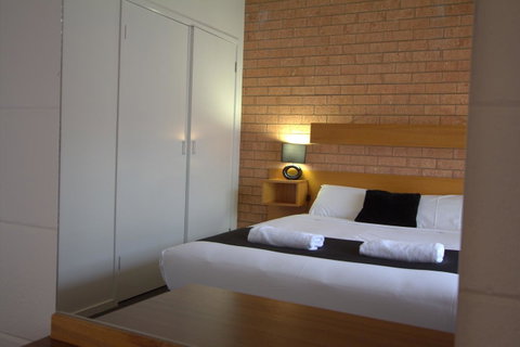 Blue Whale Motor Inn & Apartments - Accommodation Melbourne 24