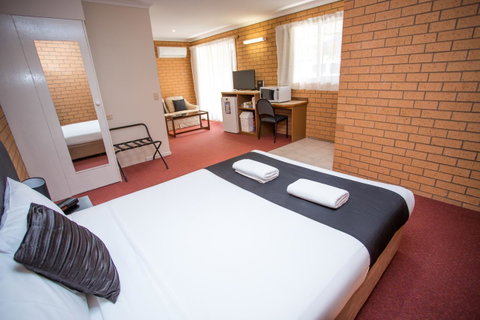 Blue Whale Motor Inn & Apartments - Accommodation Melbourne 9