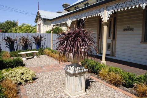 Sabina On Little Myers - Accommodation Melbourne 7
