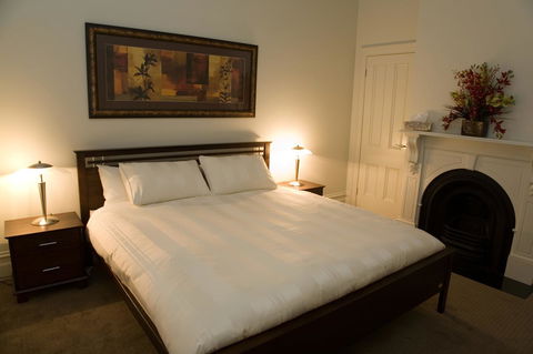 Sabina On Little Myers - Accommodation Melbourne 0