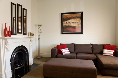 Sabina On Little Myers - Accommodation Melbourne 15