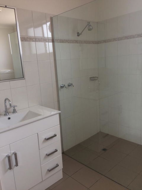 Ambassador Motor Inn - Accommodation Melbourne 28