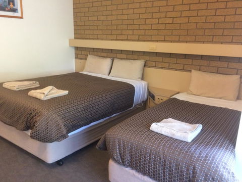 Ambassador Motor Inn - Accommodation Melbourne 5