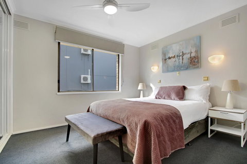 Hybiscus Waterfront Apartments - Accommodation Melbourne 13