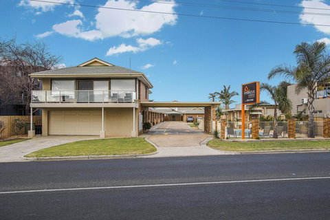 Hybiscus Waterfront Apartments - Accommodation Melbourne 32