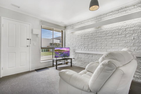 Hybiscus Waterfront Apartments - Accommodation Melbourne 27