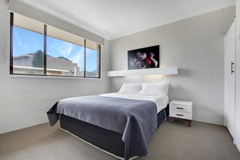 Hybiscus Waterfront Apartments - Accommodation Melbourne 22