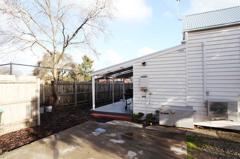 Montabella - Accommodation Melbourne 12