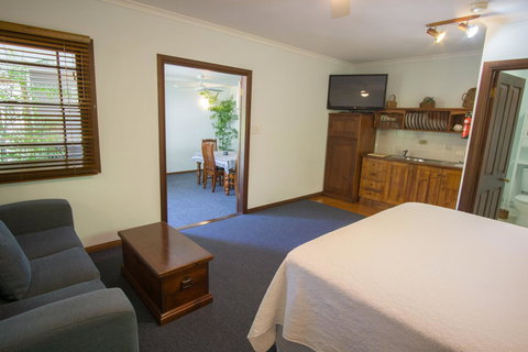 Debbie\'s Place - Accommodation Melbourne 42