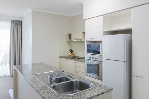 Ramada By Wyndham Marcoola Beach - Accommodation Melbourne 9