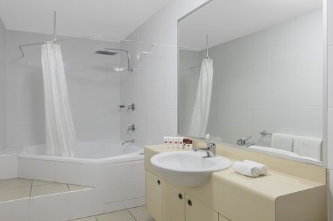 Ramada By Wyndham Marcoola Beach - Accommodation Melbourne 10