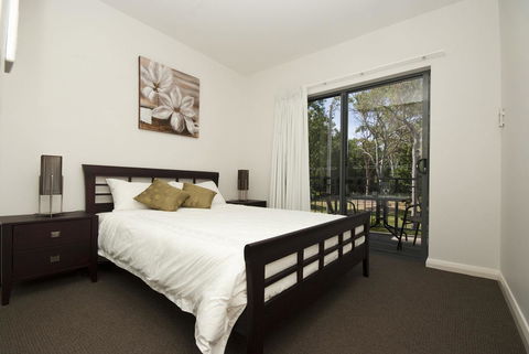 Woodville Beach Townhouse 6 - Accommodation Melbourne 12