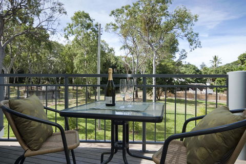 Woodville Beach Townhouse 6 - Accommodation Melbourne 10