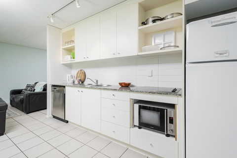 Coloured Sands - Rainbow Beach Resort - 5 Mins To Beach - Accommodation Melbourne 4
