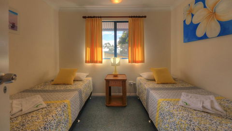 Dolphin Waters - Accommodation Melbourne 9