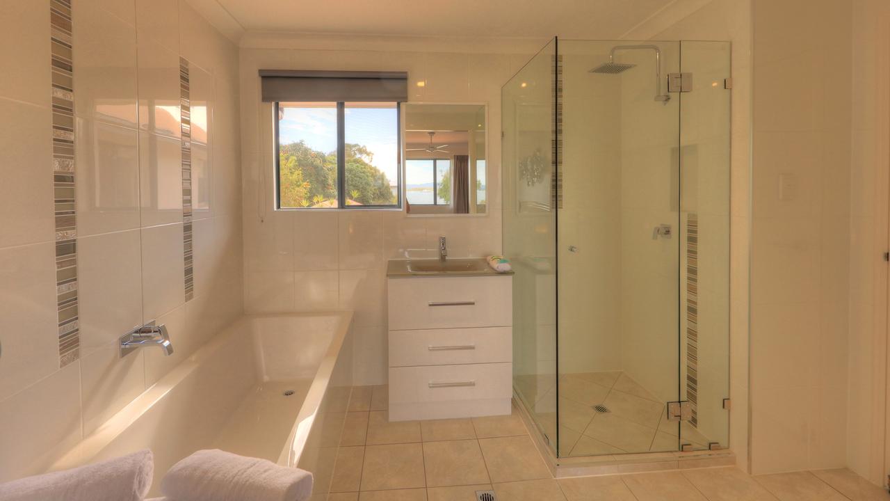 Cooloola QLD Accommodation Melbourne