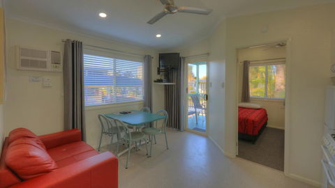 Alex Beach Cabins And Tourist Park - Accommodation Melbourne 32