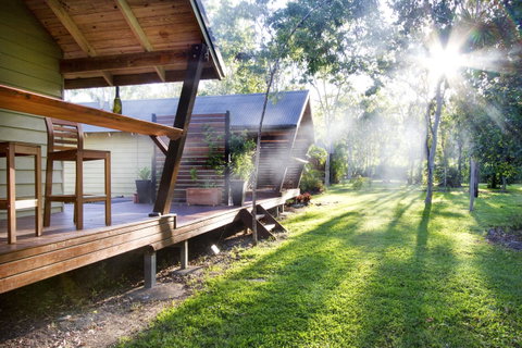 Airlie Beach Eco Cabins - Adults Only - Accommodation Melbourne 0