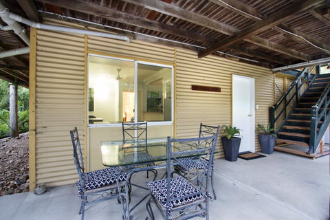 Airlie Beach Eco Cabins - Adults Only - Accommodation Melbourne 43