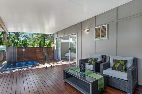 Pandanus Spa Cottage - Accommodation Melbourne 2