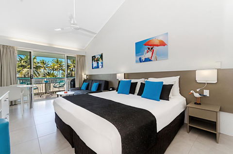 By The Sea Port Douglas - Accommodation Melbourne 4