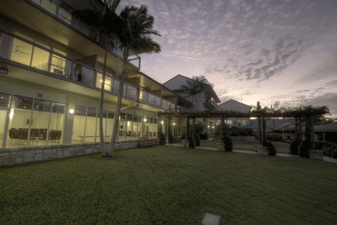Mercure Clear Mountain Lodge - Accommodation Melbourne 14