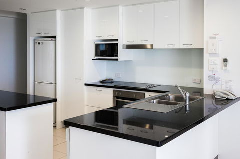 Coolum Caprice - Accommodation Melbourne 9