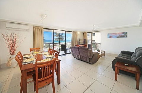 Coolum Caprice - Accommodation Melbourne 7