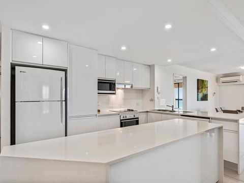 Coolum Caprice - Accommodation Melbourne 3