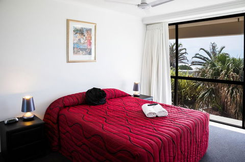 Coolum Caprice - Accommodation Melbourne 10