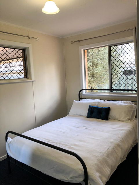 Picnic Point Villas - Melbourne 4u 11