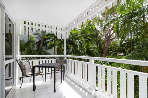 The White House Port Douglas - Accommodation Melbourne 25