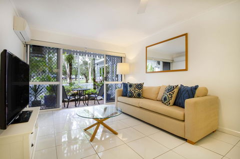 The White House Port Douglas - Accommodation Melbourne 15