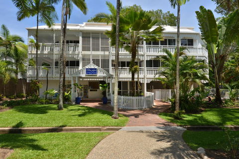 The White House Port Douglas - Accommodation Melbourne 0
