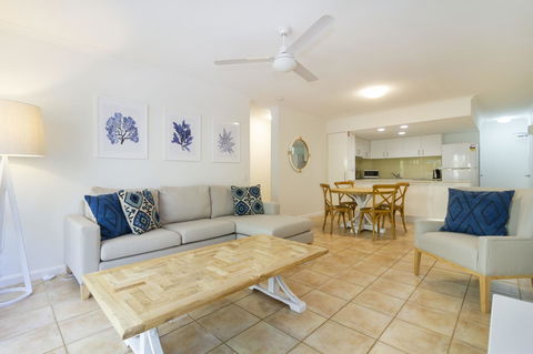 The White House Port Douglas - Accommodation Melbourne 28