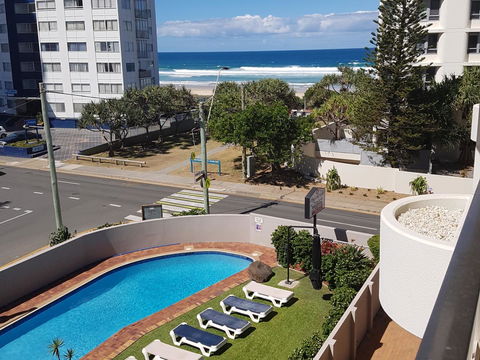 Surfers Chalet - Accommodation Melbourne 14