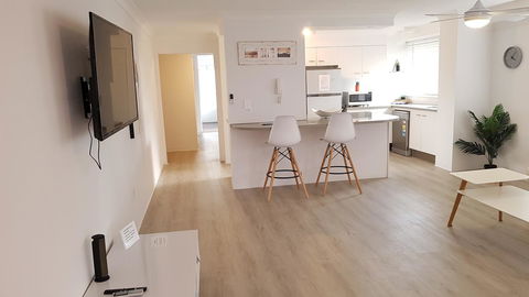Surfers Chalet - Accommodation Melbourne 10