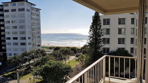 Surfers Chalet - Accommodation Melbourne 15