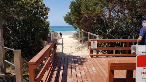 Surfers Chalet - Accommodation Melbourne 4