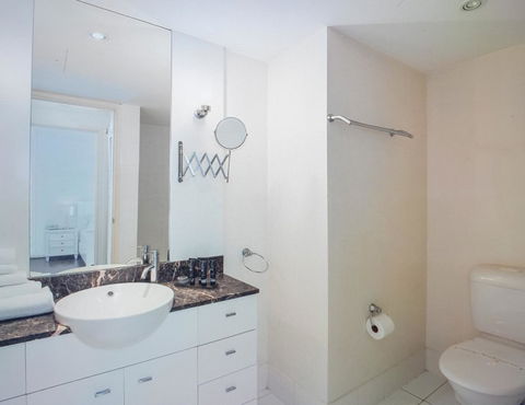 Circle Luxury Holidays - Accommodation Melbourne 1