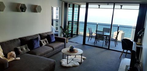 Circle Luxury Holidays - Accommodation Melbourne 14