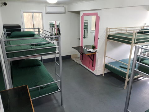Backpackers In Paradise 18-35 Hostel - Accommodation Melbourne 10