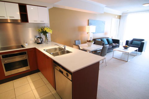 Mantra Towers Of Chevron - Accommodation Melbourne 13