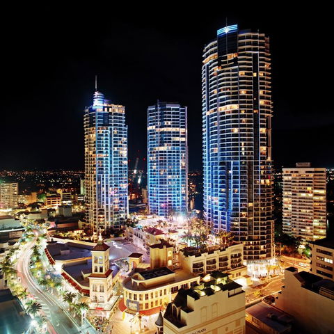 Mantra Towers Of Chevron - Accommodation Melbourne 0