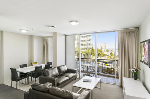 Mantra Towers Of Chevron - Accommodation Melbourne 24