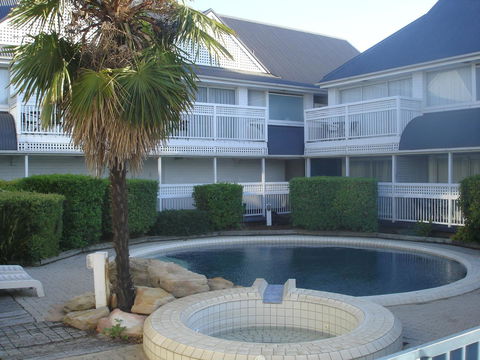 Dalby Manor Motor Inn - Melbourne 4u 12