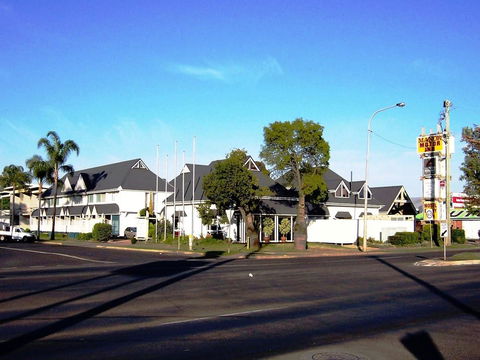 Dalby Manor Motor Inn - Melbourne 4u 19