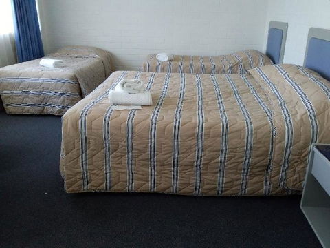 Dalby Manor Motor Inn - Melbourne 4u 6